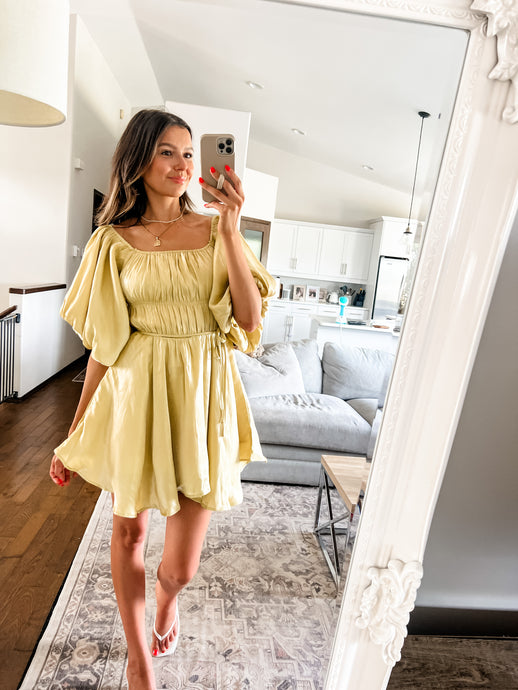 BUBBLE SLEEVE FLARED MINI DRESS