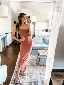 RIBBED STRETCHY MAXI DRESS (2 COLOURS)