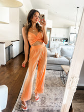 Load image into Gallery viewer, PLISSE PEACH PANTS SET