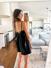 Load image into Gallery viewer, LOOSE FIT BACK-TIE ROMPER