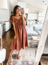 Load image into Gallery viewer, PUFF SLEEVE MIDI DRESS