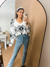 Load image into Gallery viewer, DAKOTA SWEATER (S-XL)