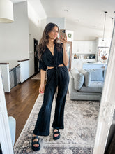 Load image into Gallery viewer, SHERRY PLISSE JUMPSUIT (2 COLOURS)