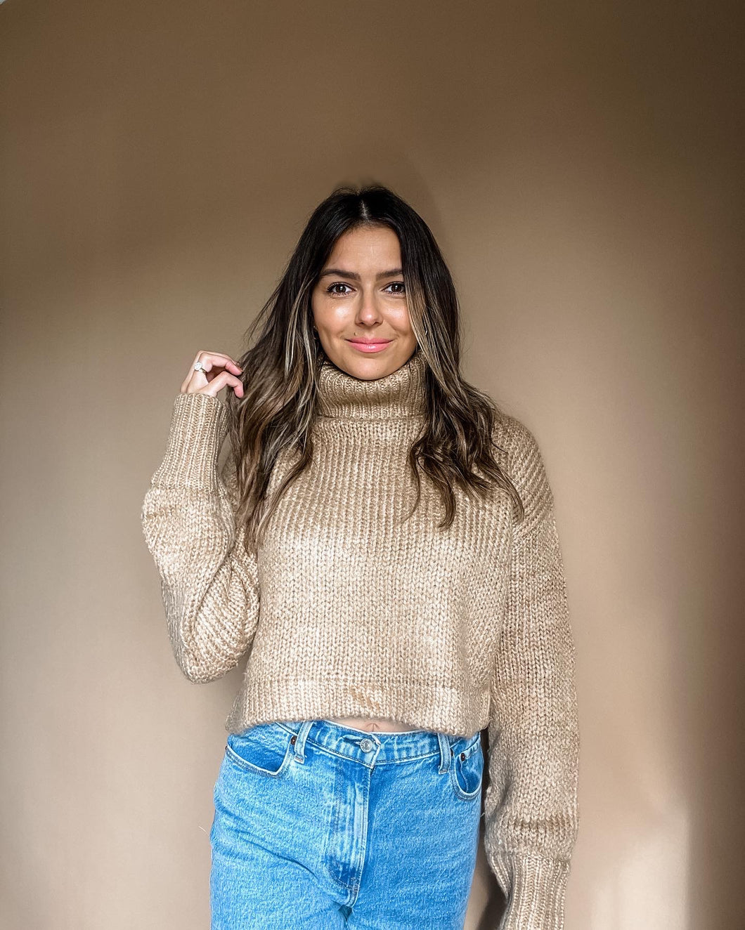 COZY KAIT TURTLENECK SWEATER (2 COLOURS)