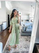 Load image into Gallery viewer, SHERRY PLISSE JUMPSUIT (2 COLOURS)