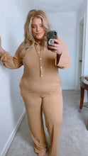 Load image into Gallery viewer, THE RESORT ROMPER